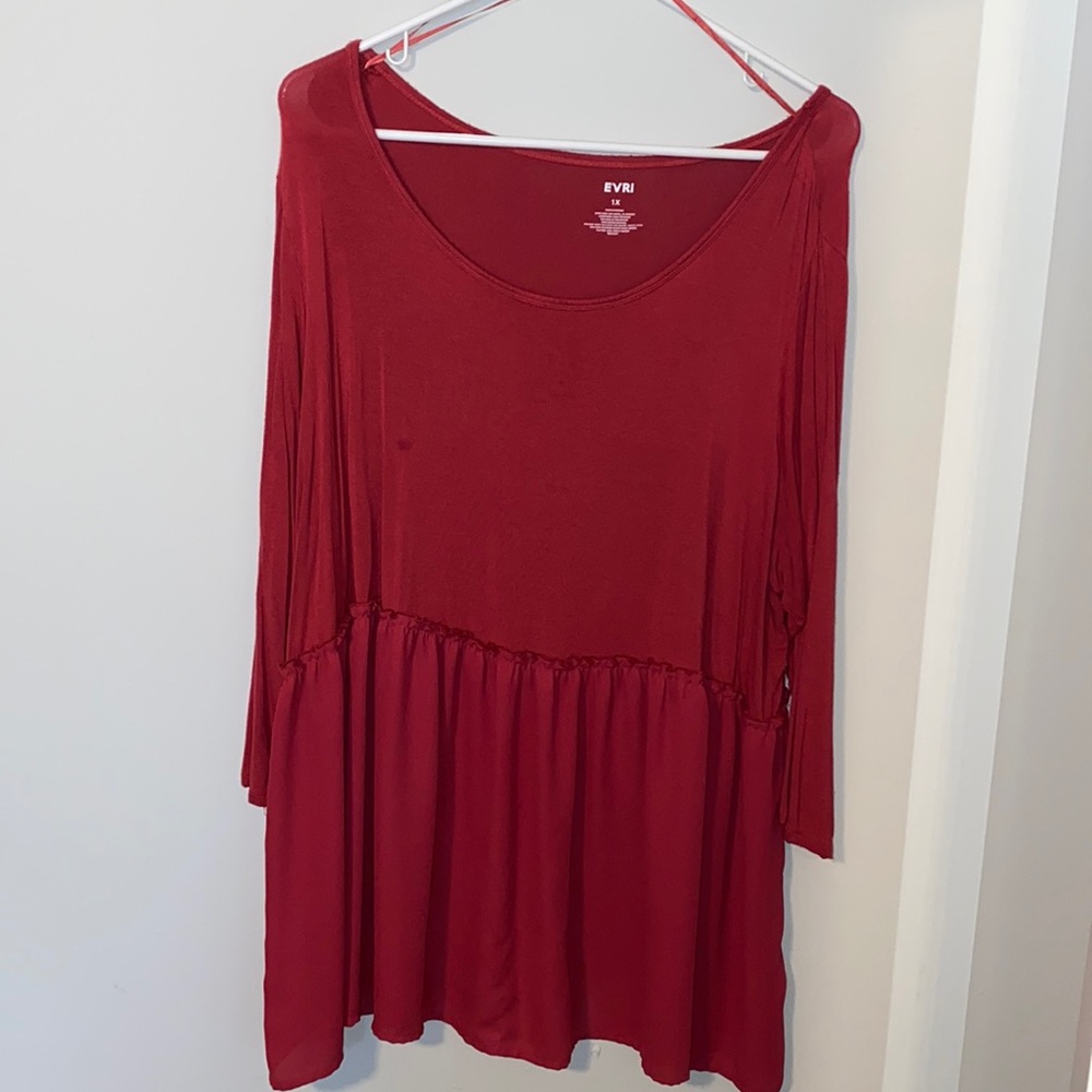 Evri reddish top